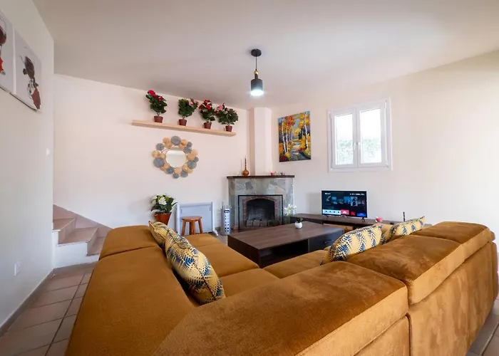 Hubstay Hillside With Private Jacuzzi Prázdninový dům