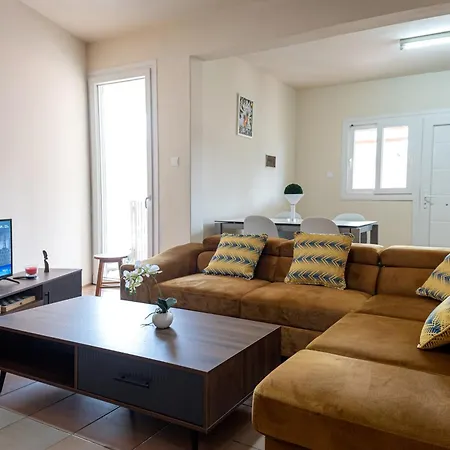 Holiday home Hubstay - Hillside In