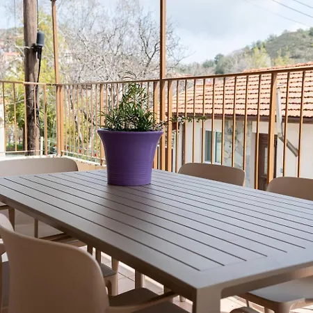 Hubstay Hillside With Private Jacuzzi Holiday home