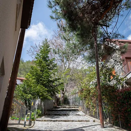 Hubstay Hillside With Private Jacuzzi Holiday home